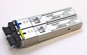 Детальная картинка Tfortis SFP-модуль оптический 3 км Работают и продаются ТОЛЬКО В ПАРЕ Оптический одномодовый одноволоконный (1Гбит/с, разъем SC, дальность до 3 км.)
Э TBSF-13-3-12gSC-3i 1310 TBSF-15-3-12gSC-3i 1550 в магазине "АйТиАйСИ" в Ростове на Дону | itic.ru Tfortis SFP-модуль оптический 3 км Работают и продаются ТОЛЬКО В ПАРЕ Оптический одномодовый одноволоконный (1Гбит/с, разъем SC, дальность до 3 км.)
Э TBSF-13-3-12gSC-3i 1310 TBSF-15-3-12gSC-3i 1550 в магазине "АйТиАйСИ" в Ростове на Дону | itic.ru